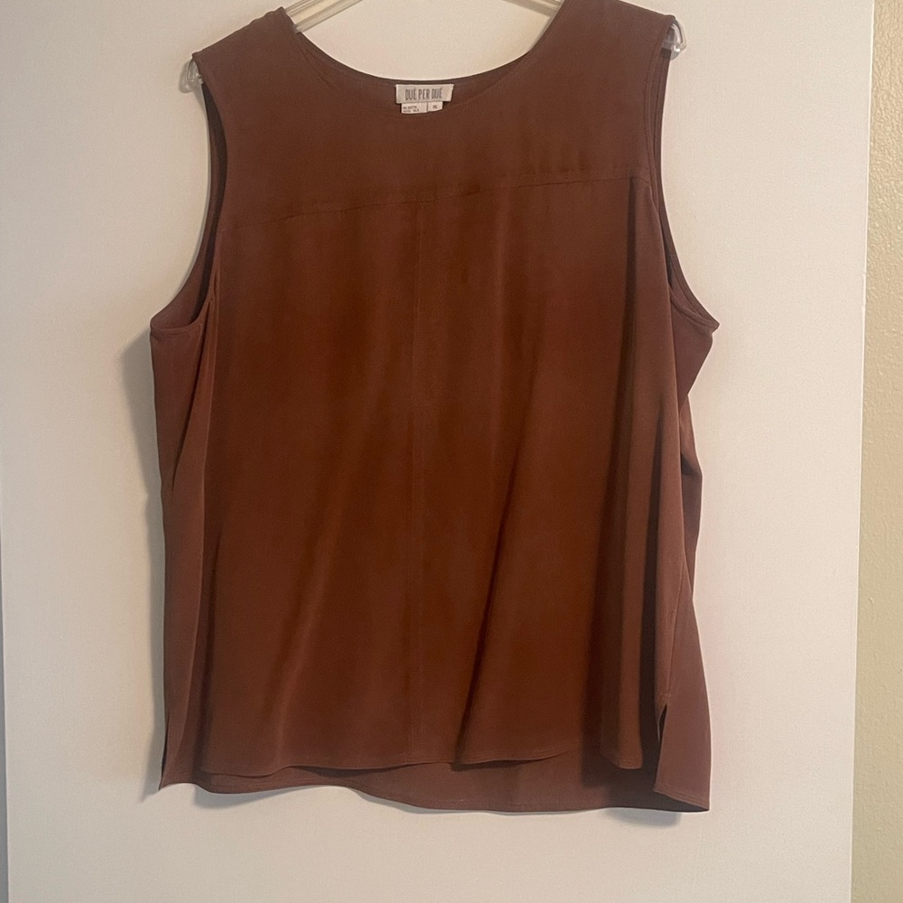 Chic Sleeveless Brown Blouse